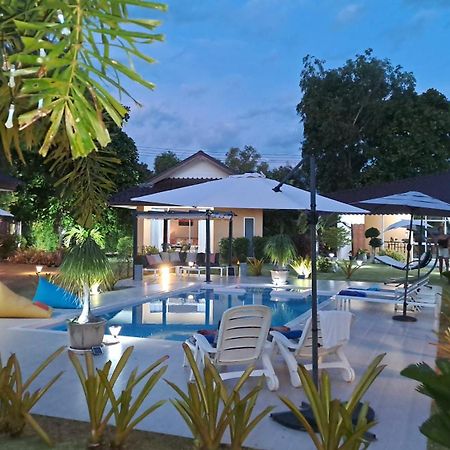 Pool Villa, Resort, Mae Ramphueng Beach, Ban Phe, Rayong, Residence M Thailand (Adults Only) Ban Chamrung Exterior foto